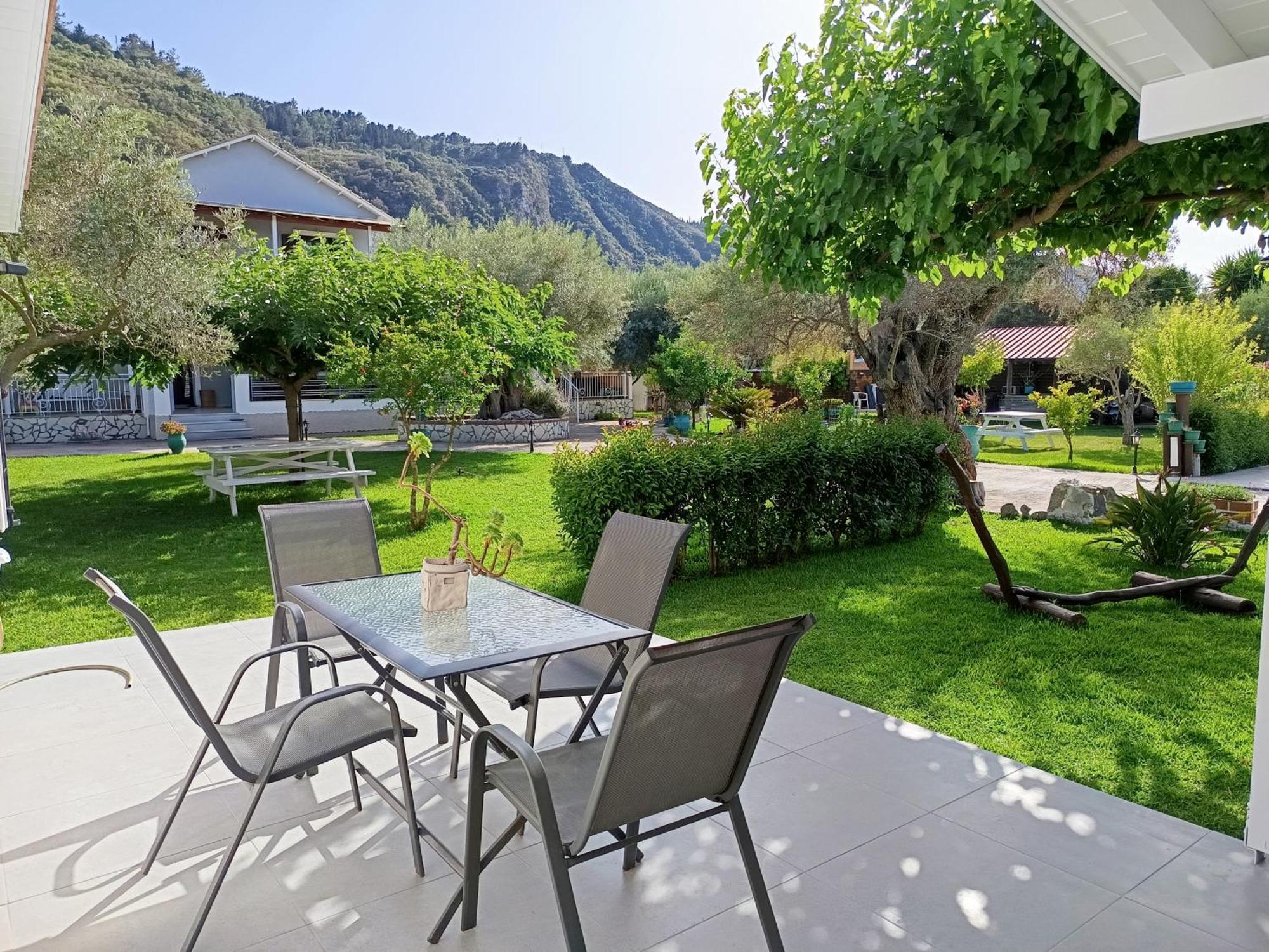 Drosostalia Apartments Lefkada City Exterior photo